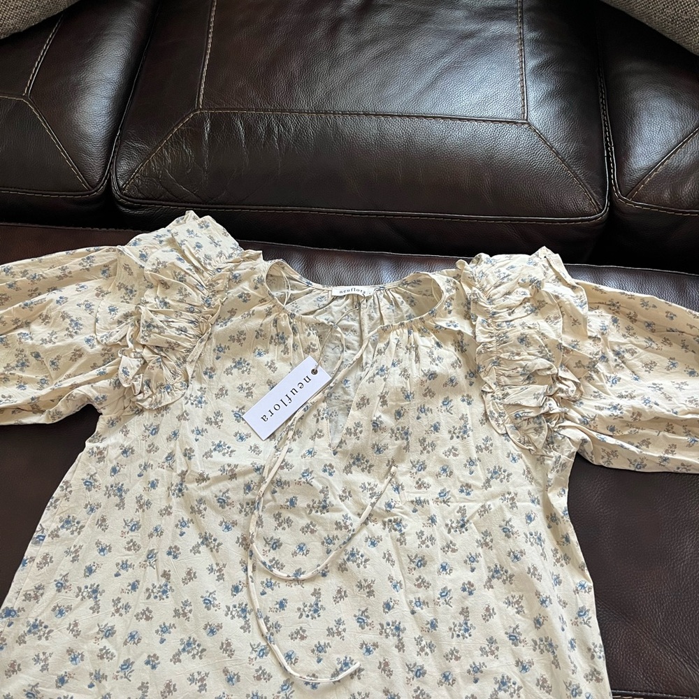 Neuflora Sierra Blouse - Beautiful Floral Cream Top